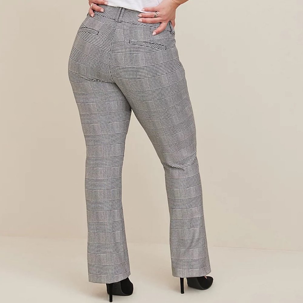 Torrid grey plaid ponte trouser regular length (Size 20) NWT